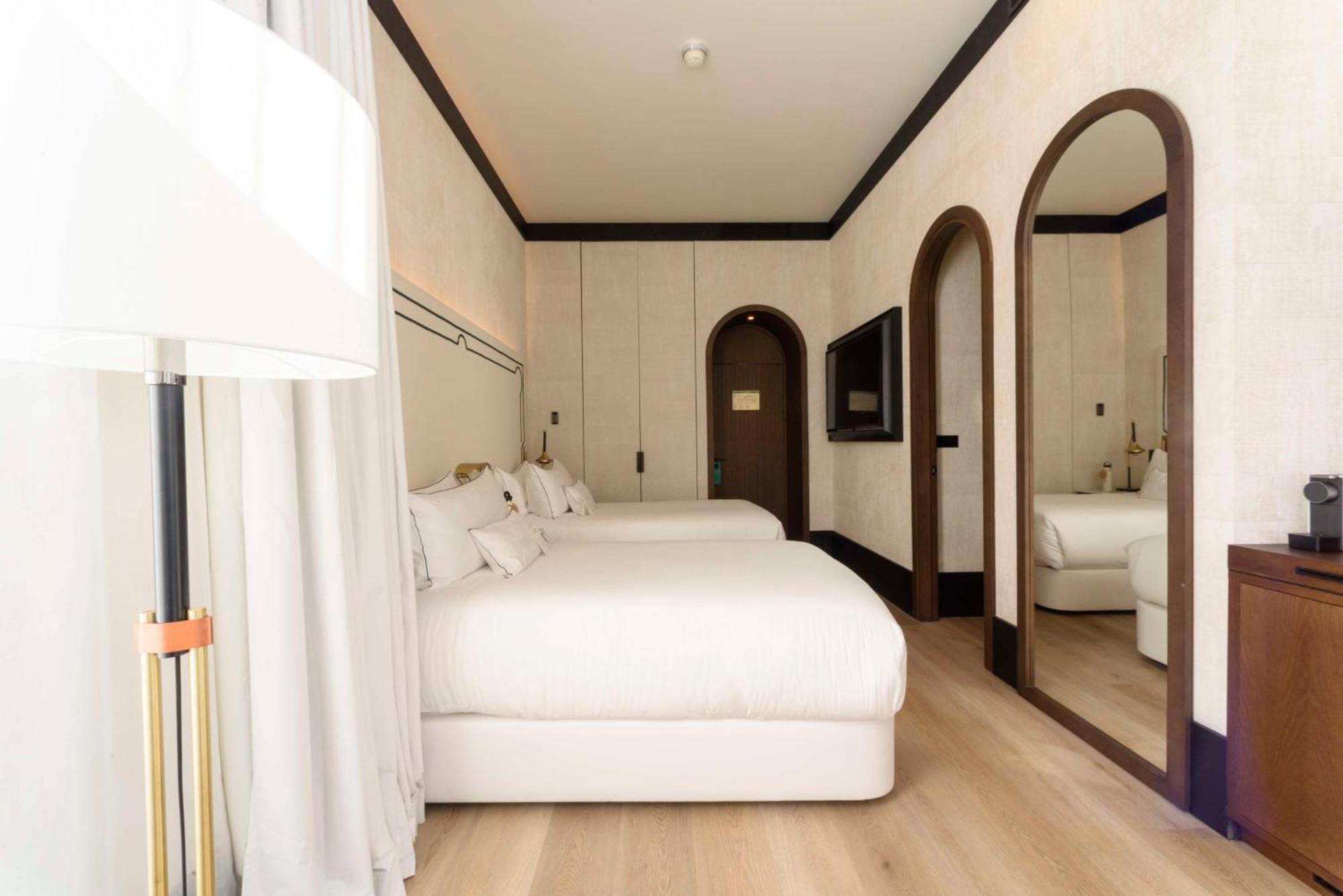 Montera Madrid, Curio Collection By Hilton Madri