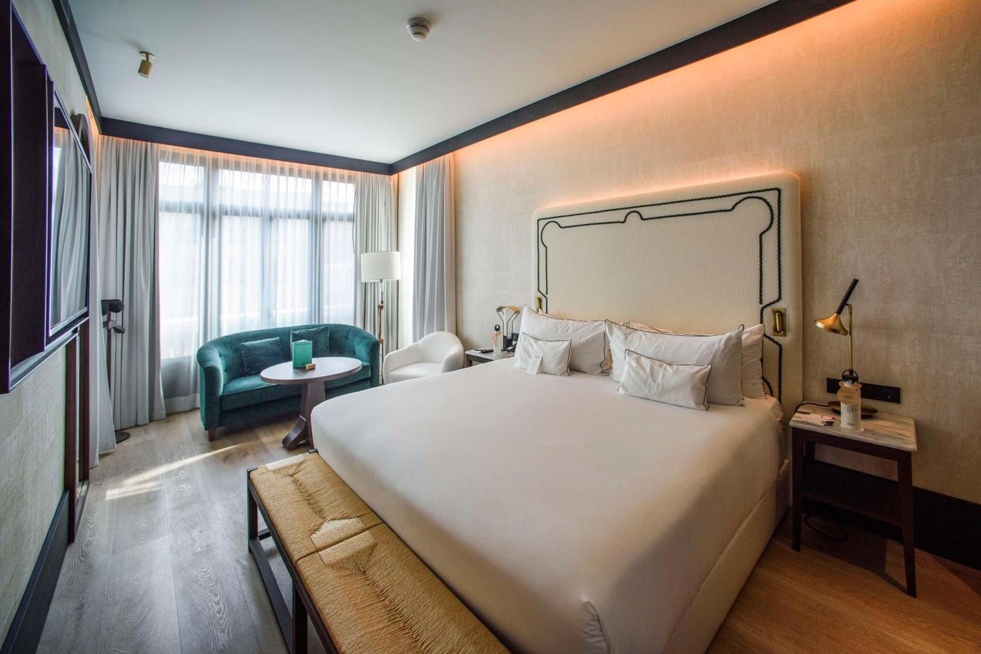 Montera Madrid, Curio Collection By Hilton 5* Madri