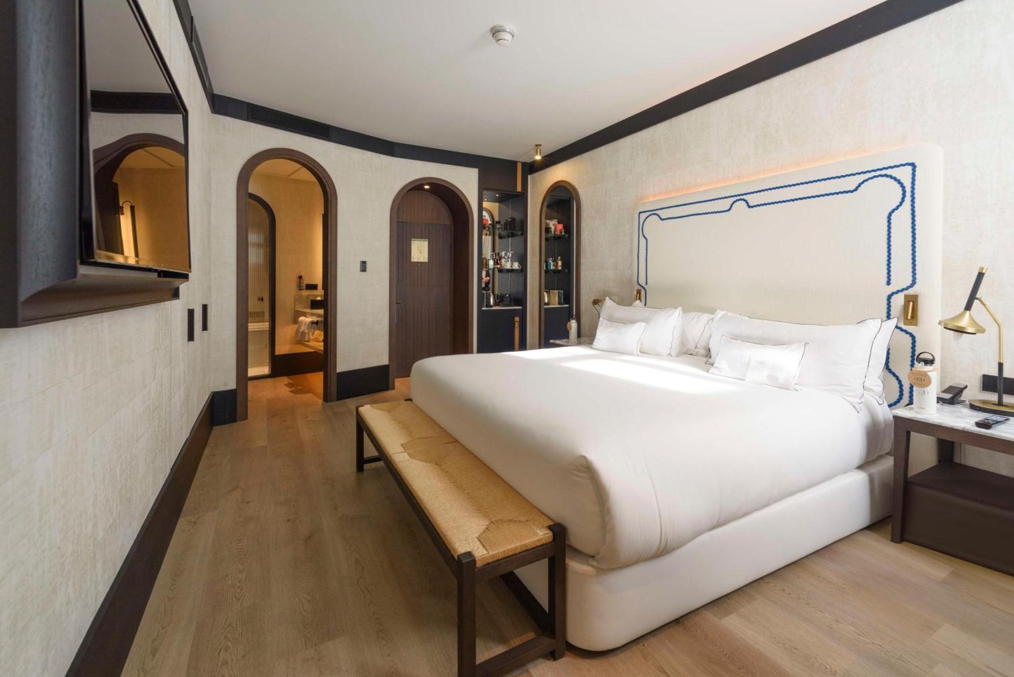 Montera Madrid, Curio Collection By Hilton Hotel Madri