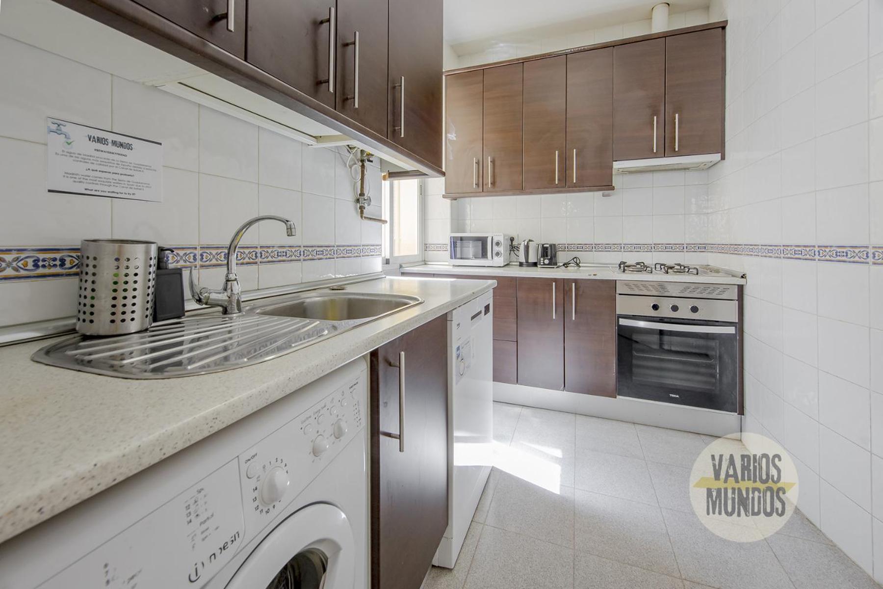 Apartamento Practico 7pax En Calle Santa Ana Centro De