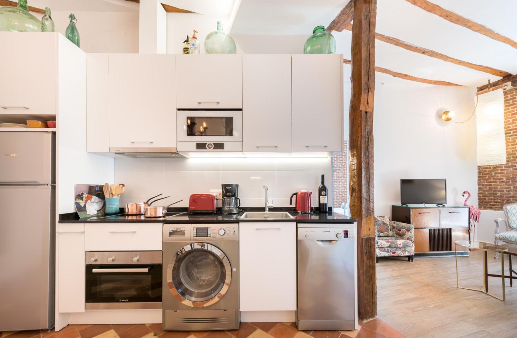 Apartment Prado Santa Ana 2bd/2ba *