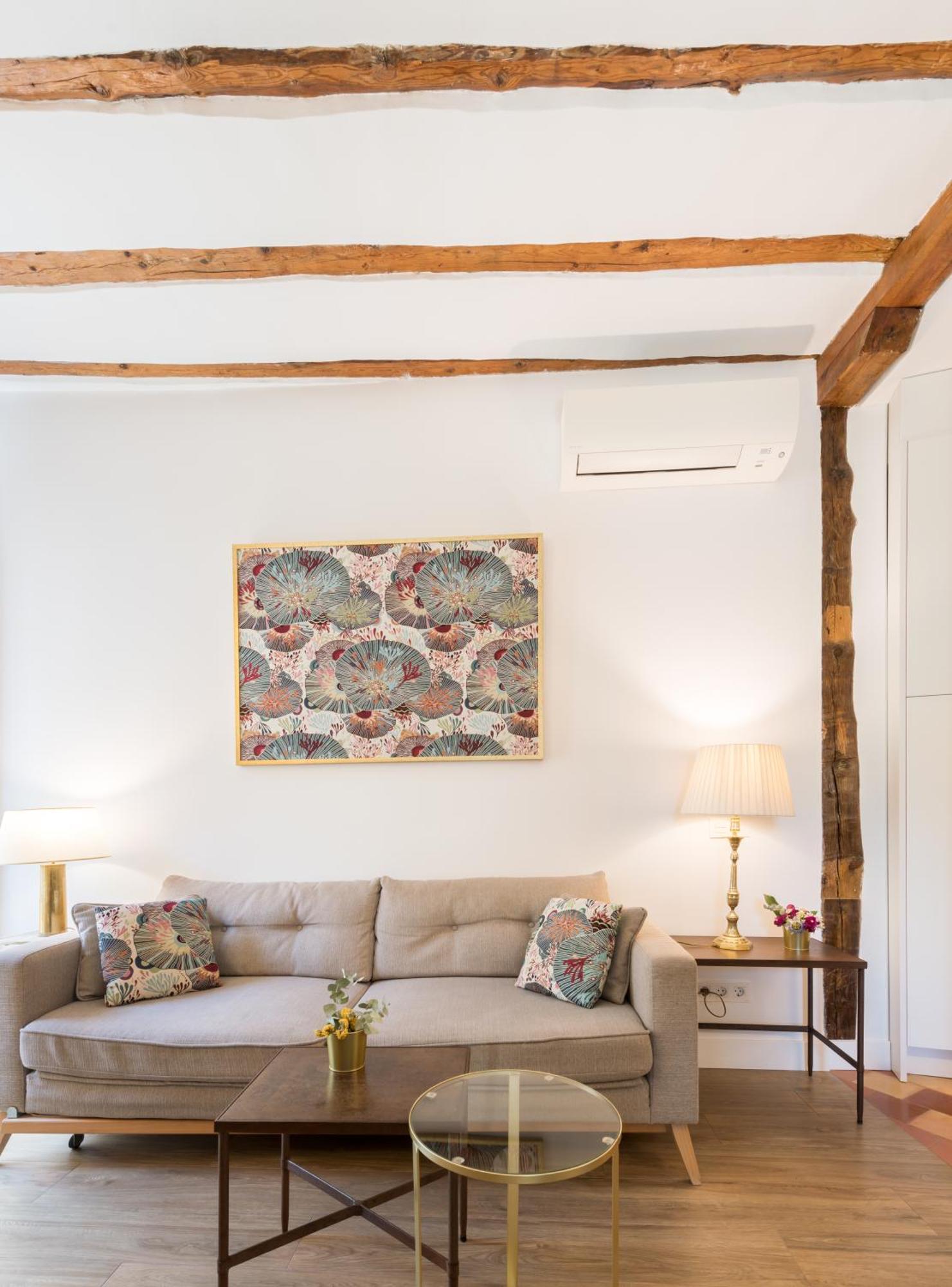 Prado Santa Ana 2bd/2ba Apartment Madrid