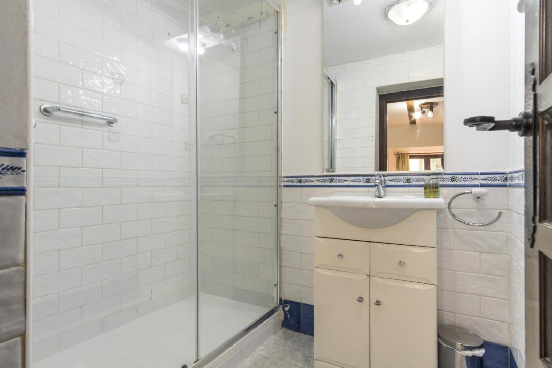Apartment Bright & Cozy- 2bd 1,5bth - La Latina Madrid