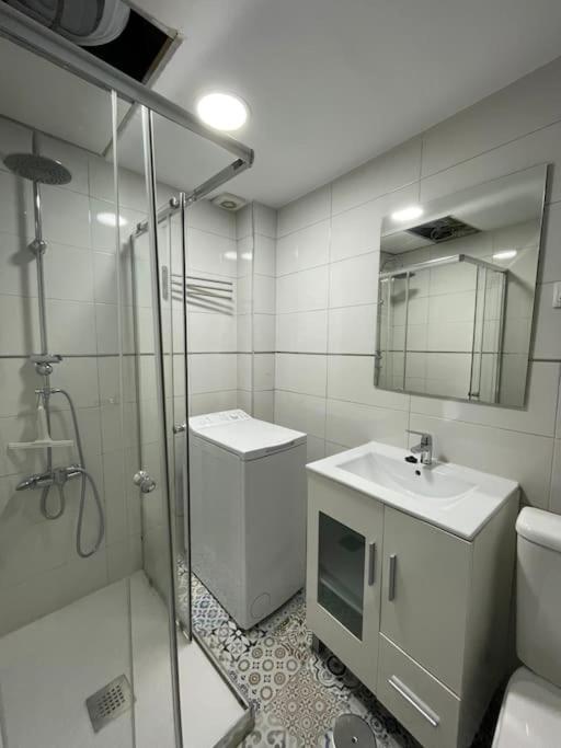 Comodo Apartamento A Pasos De La Gran Via Lejlighed Madrid