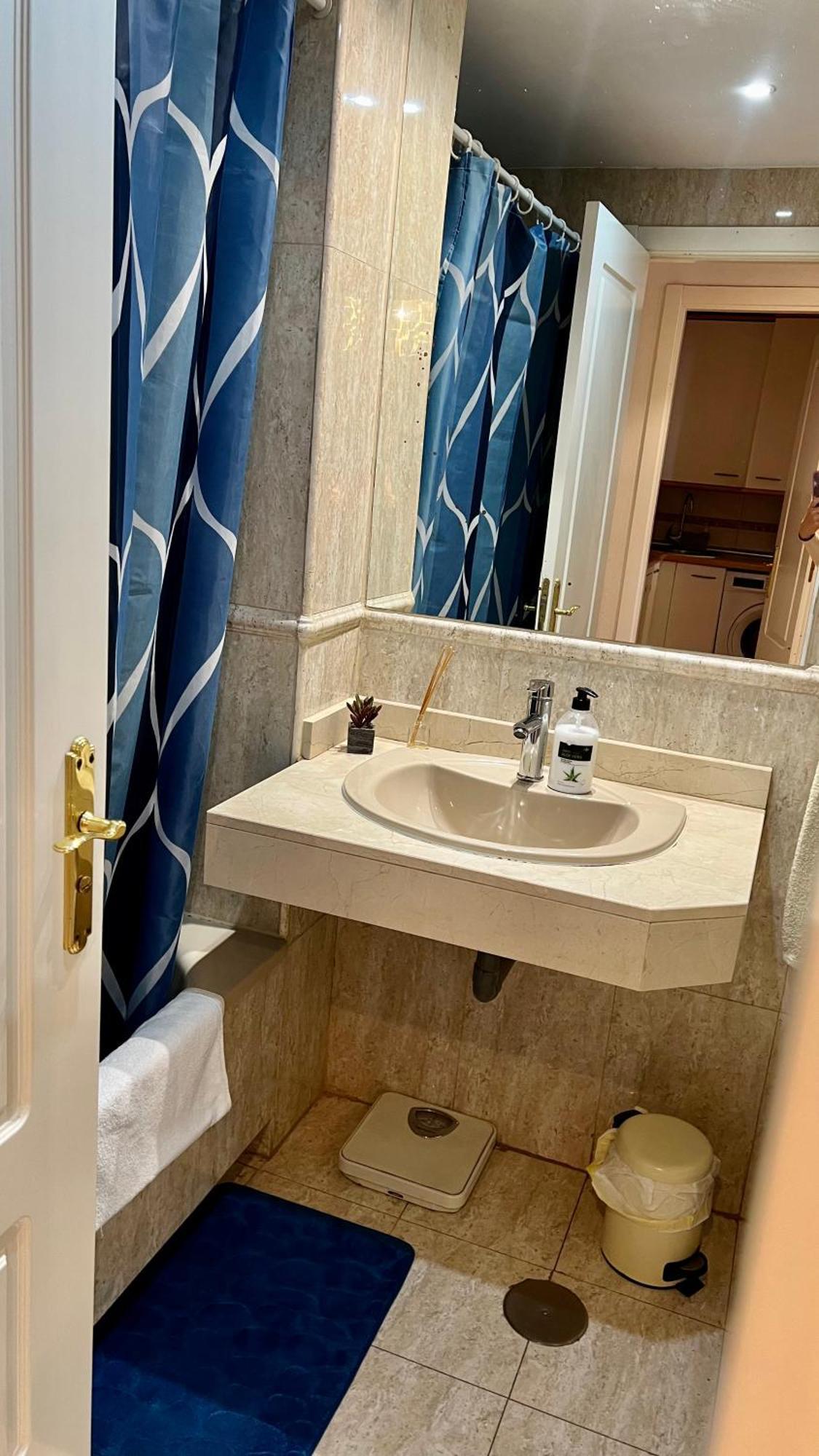 Apartamento Deyanira Suite, Aeropuerto, Ifema *