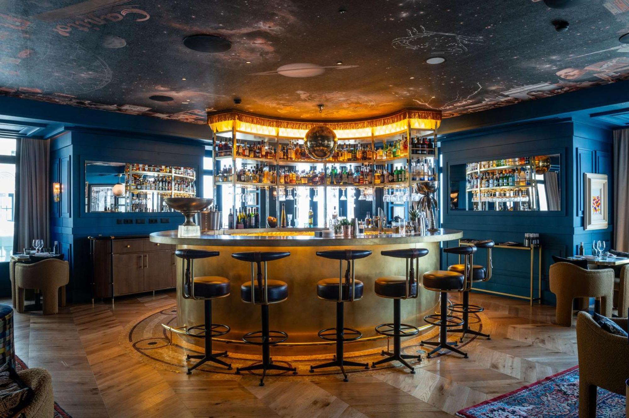 Montera Madrid, Curio Collection By Hilton Madri
