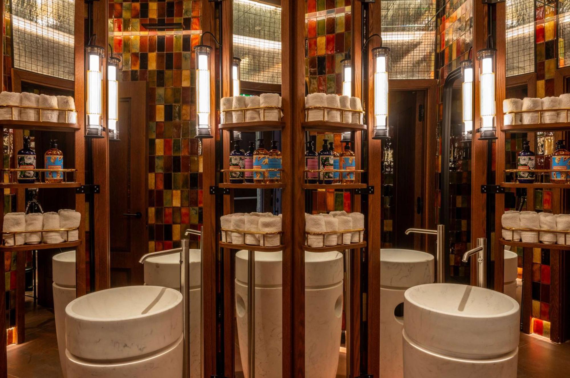 Montera Madrid, Curio Collection By Hilton 5* Madri
