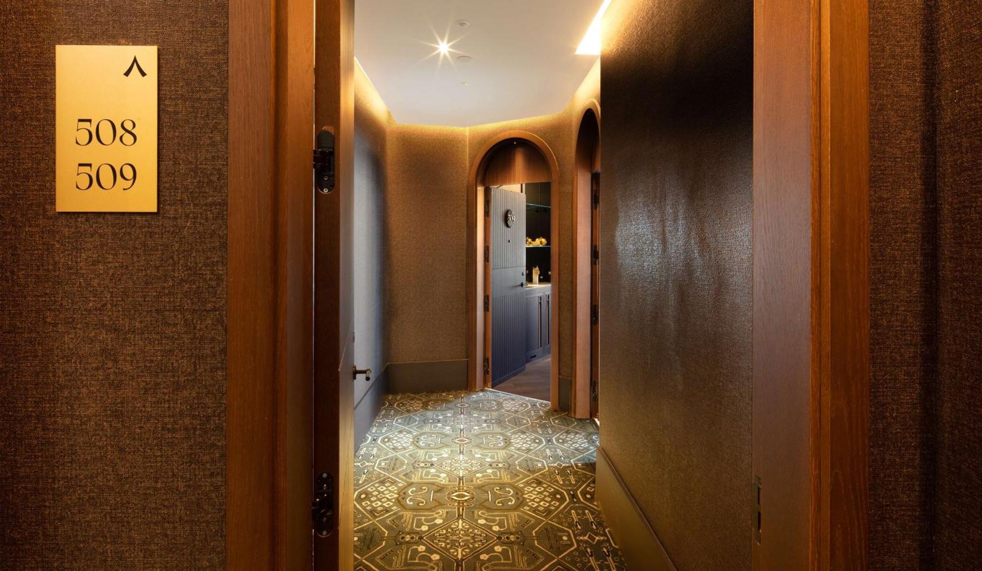 Hotel Montera Madrid, Curio Collection By Hilton Madri