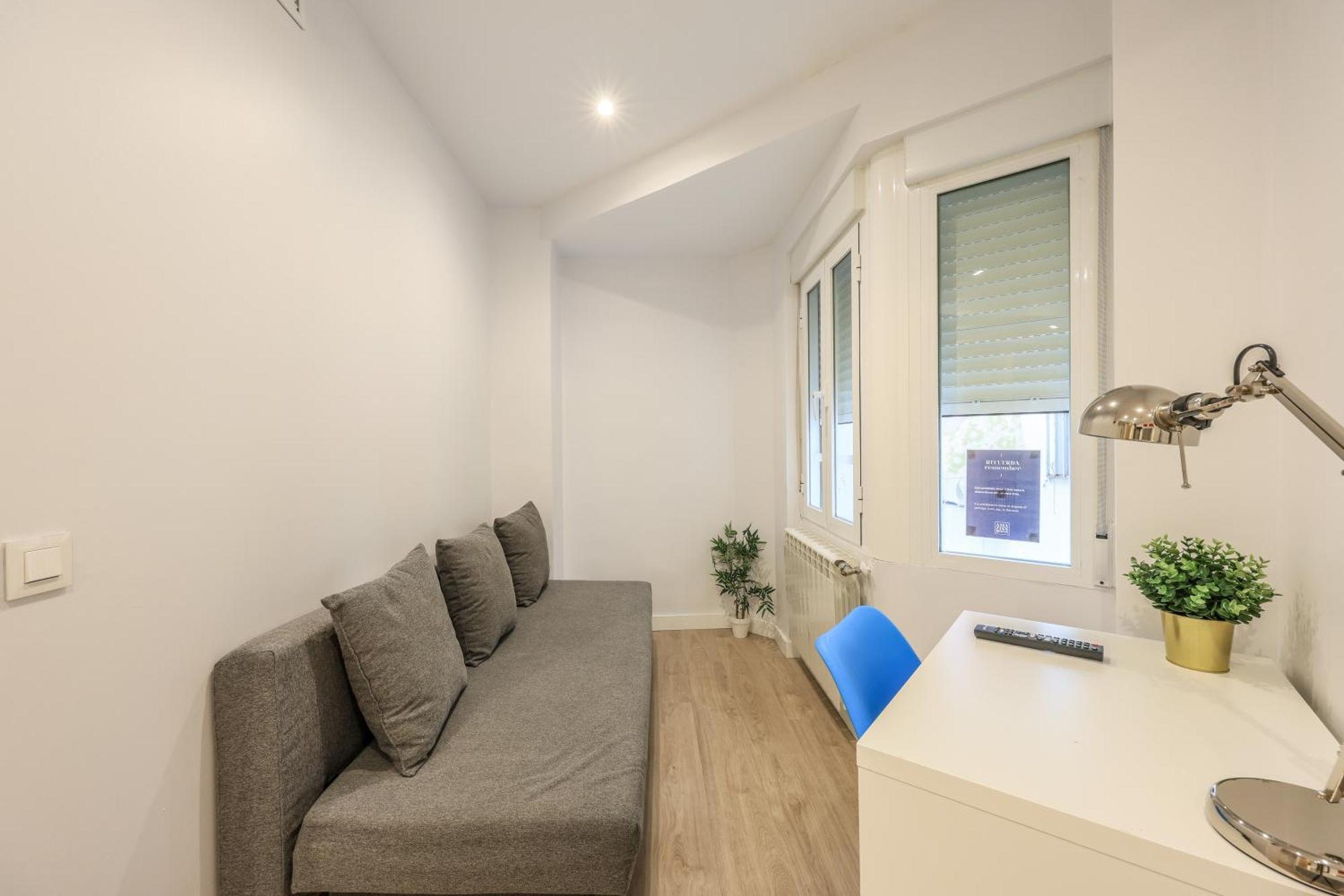 Apartment Amazinn Places Blasco De Garay 113 Madrid