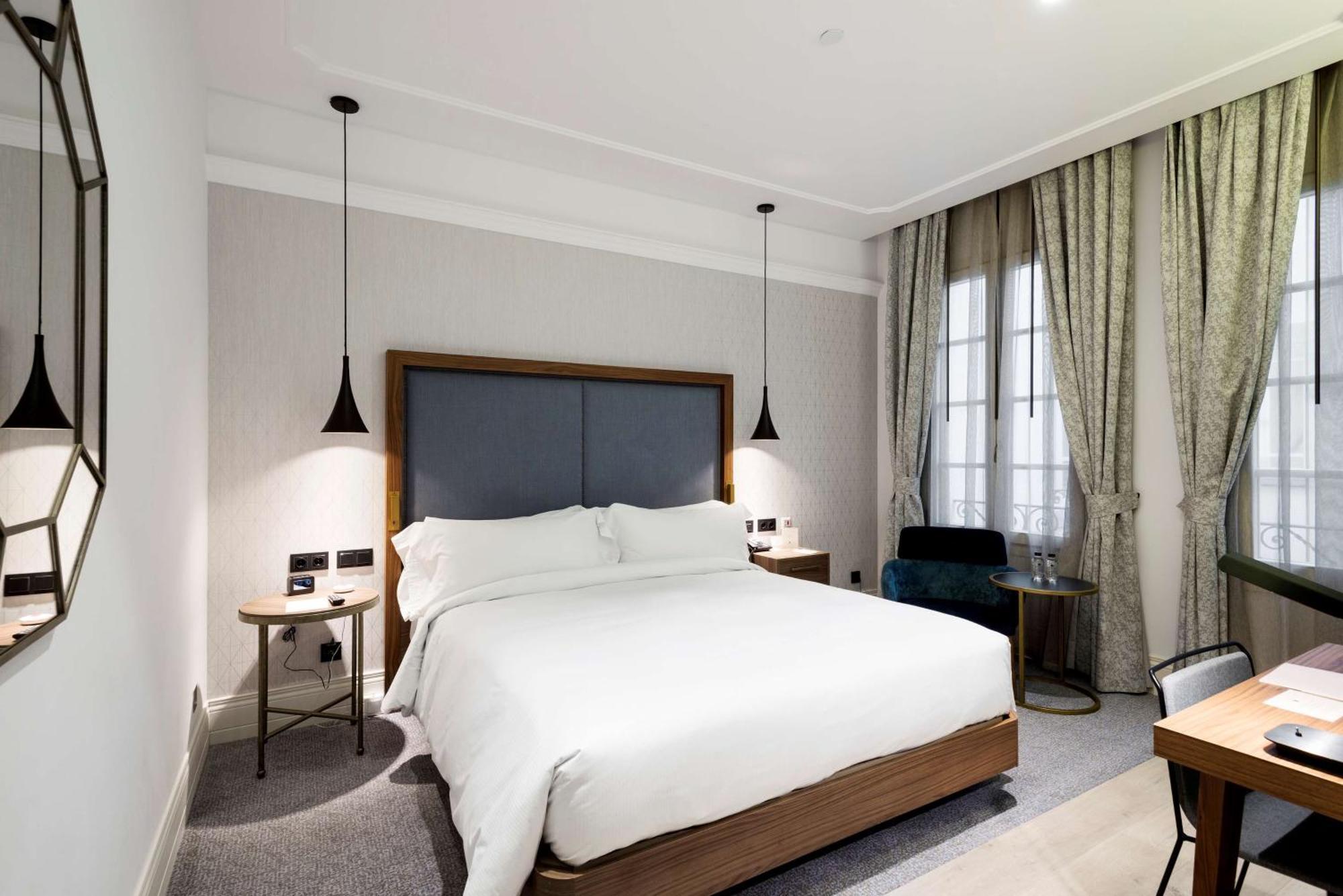 Doubletree By Hilton Madrid-prado Madrid