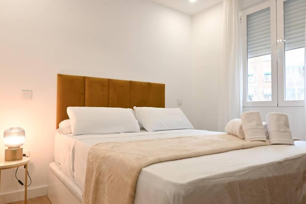 For Amplia Casa Temporal De 3 M Vlm4 Apartment Madrid