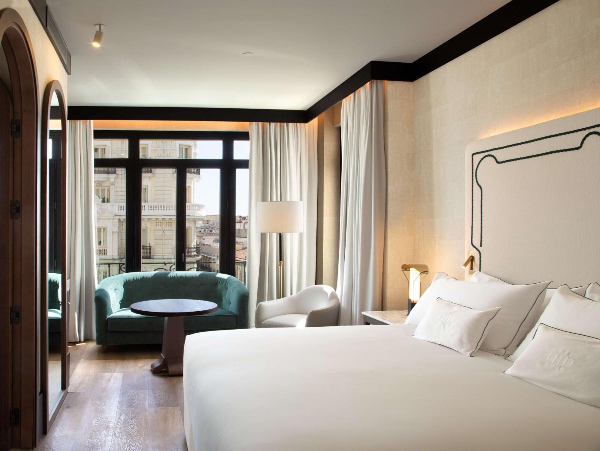 Hotel Montera Madrid, Curio Collection By Hilton 5*