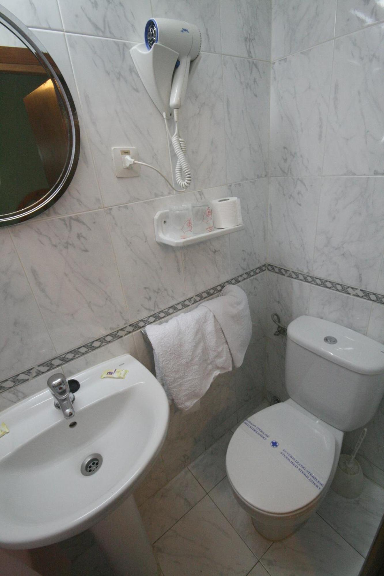 Gasthof La Perla Asturiana 2*