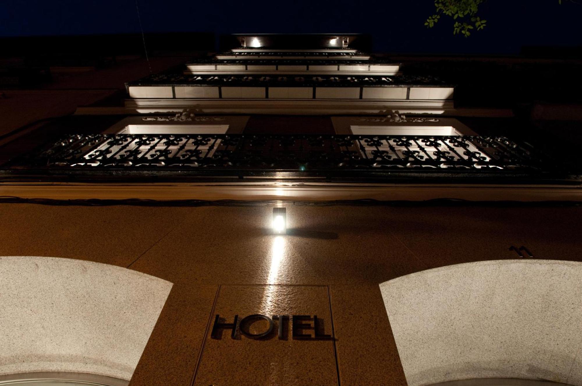 Hotel Artrip 2*