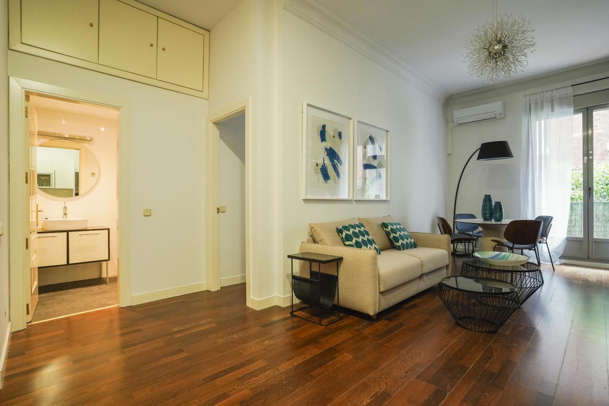 Apartamento Bright And Cozy-1bedroom 1bathroom-malasana Madri