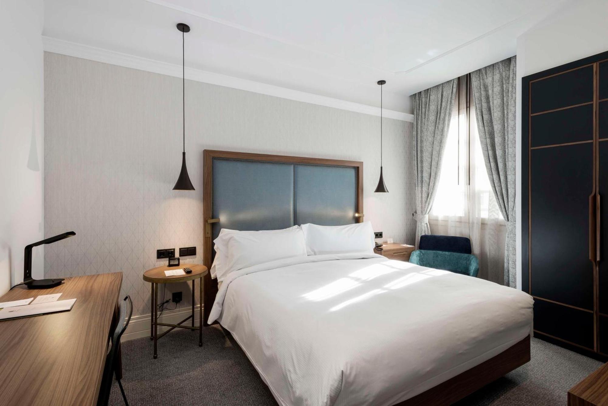 Hotel Doubletree By Hilton Madrid-prado