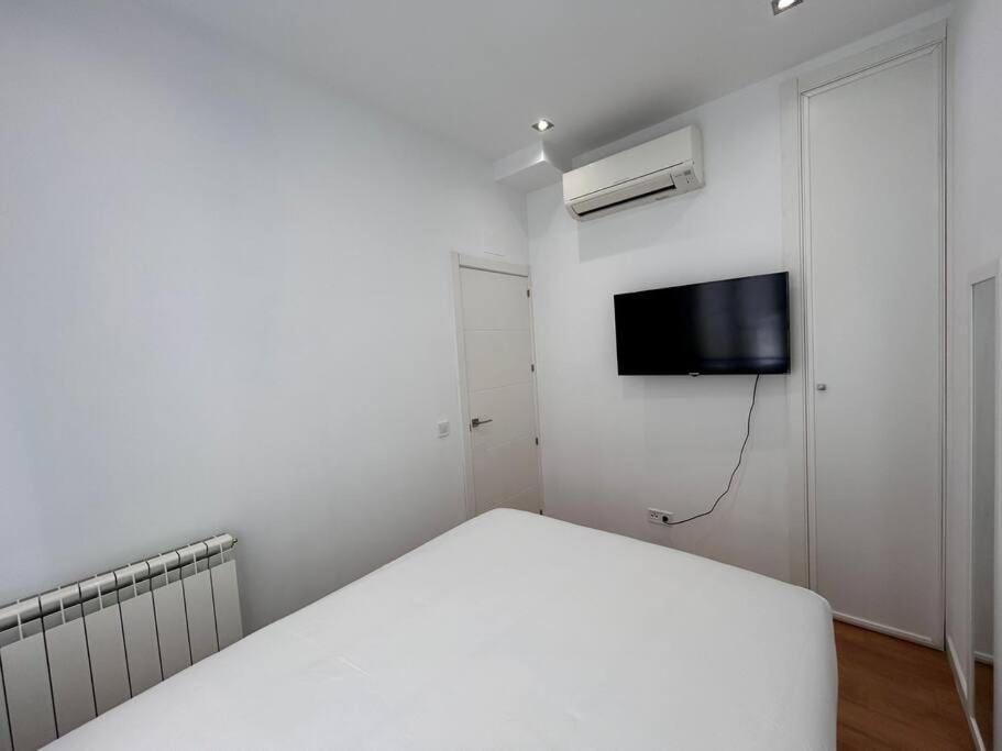 Flat In The Barrio De Delicias, Apartamento Madrid