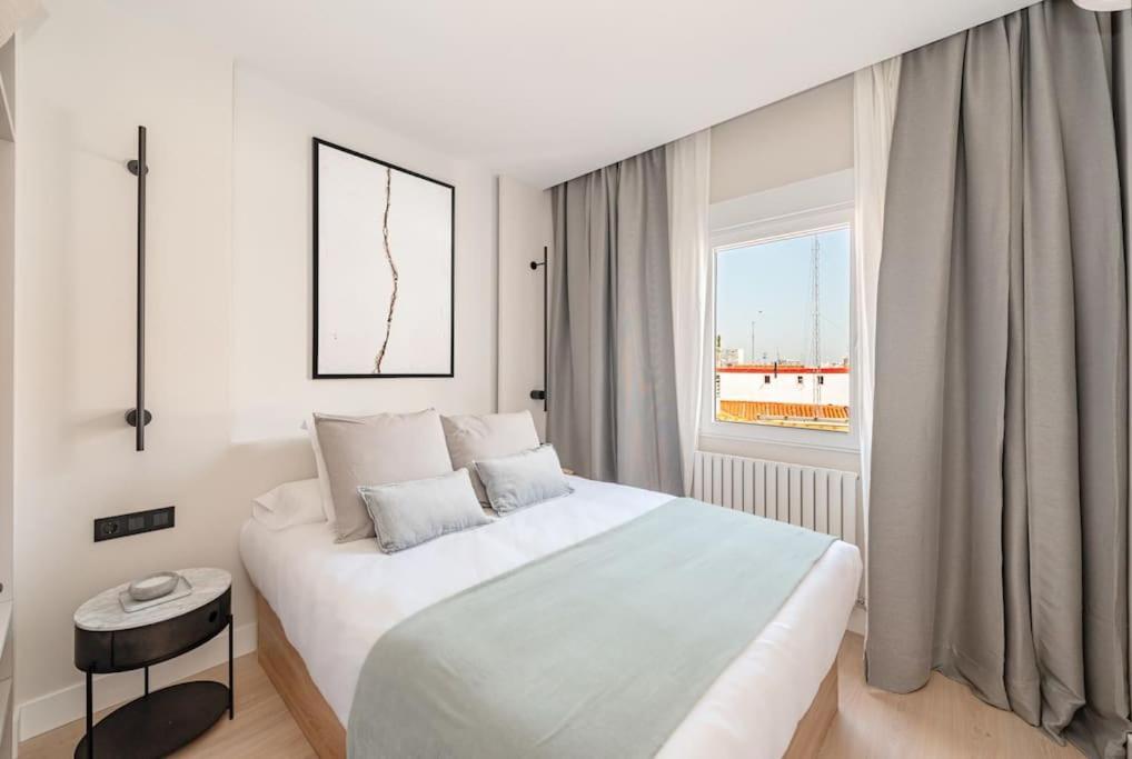 Chueca Iv Calle Escorial 2br 2bh