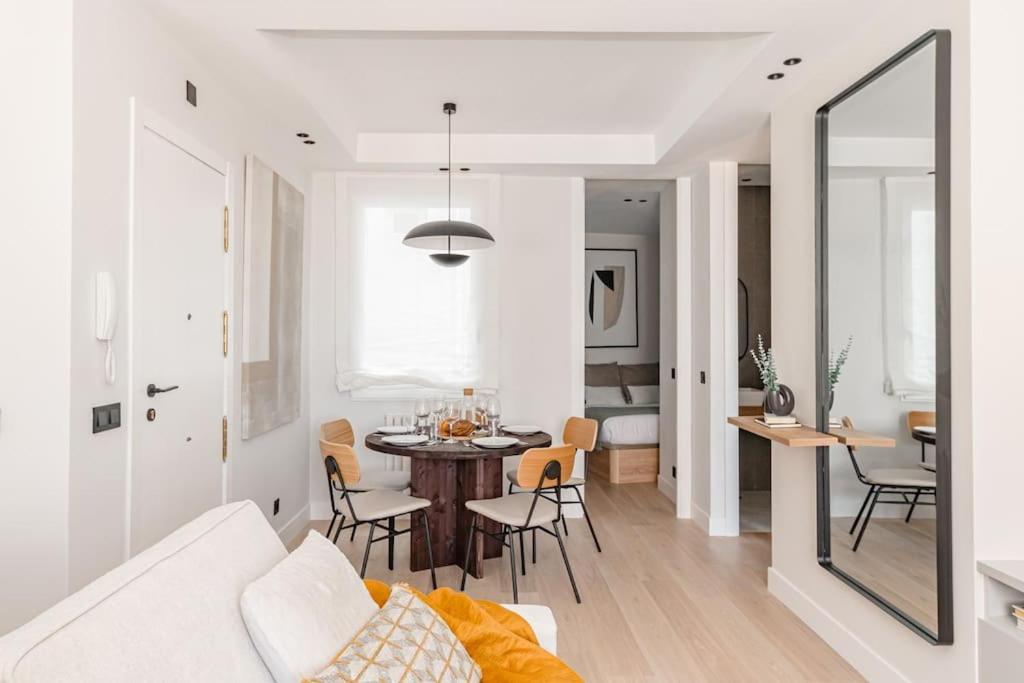 Chueca Iv Calle Escorial 2br 2bh Apartment *
