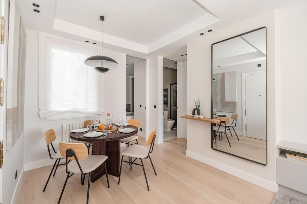 Chueca Iv Calle Escorial 2br 2bh Madrid
