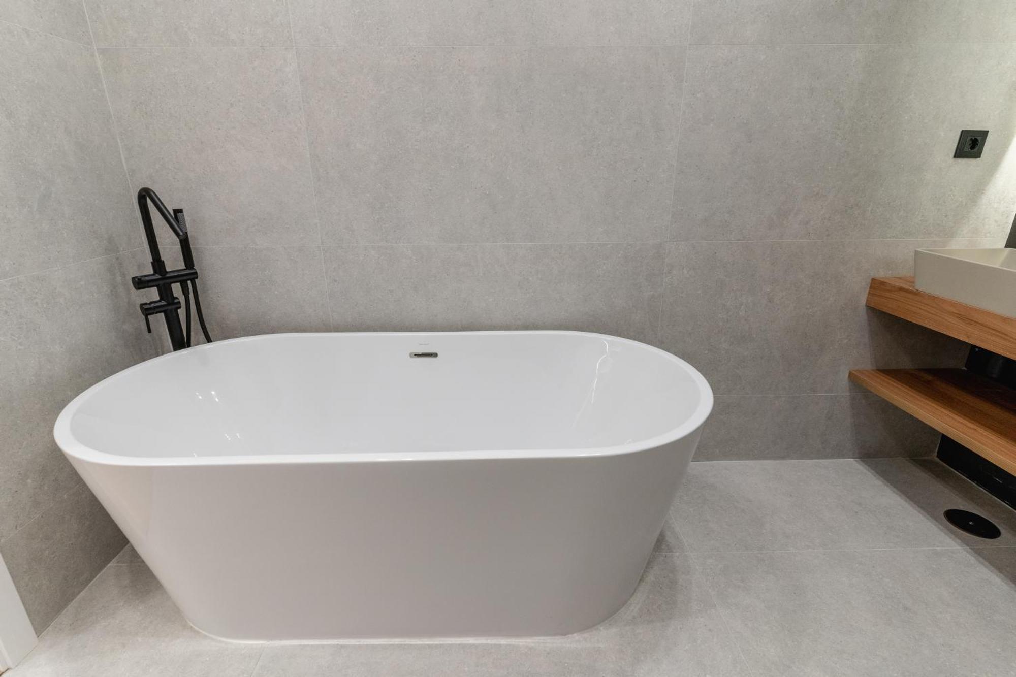 Apartment Luxurious Apartment-2bedrooms 3bathrooms-salamanca