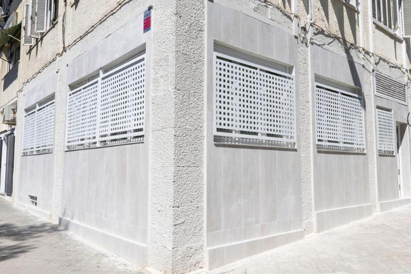 Contemporary 6bd For 12 Ventas Apartment Madrid