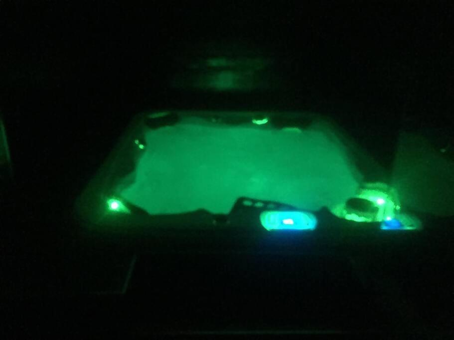Duplex Para 8 Personas Con Sauna Jacuzzi Y Cine Lejlighed