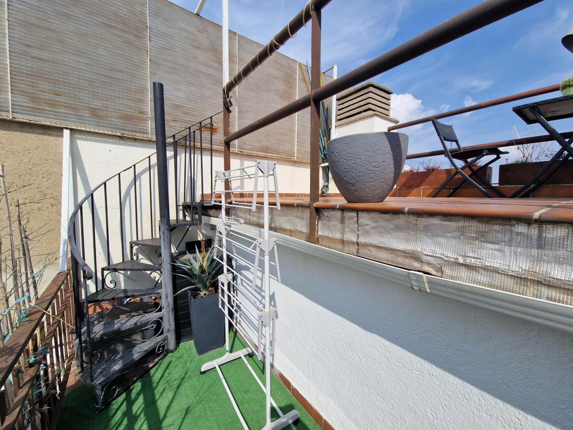 Estupendo Atico Triplex En Arapiles Apartamento Madri