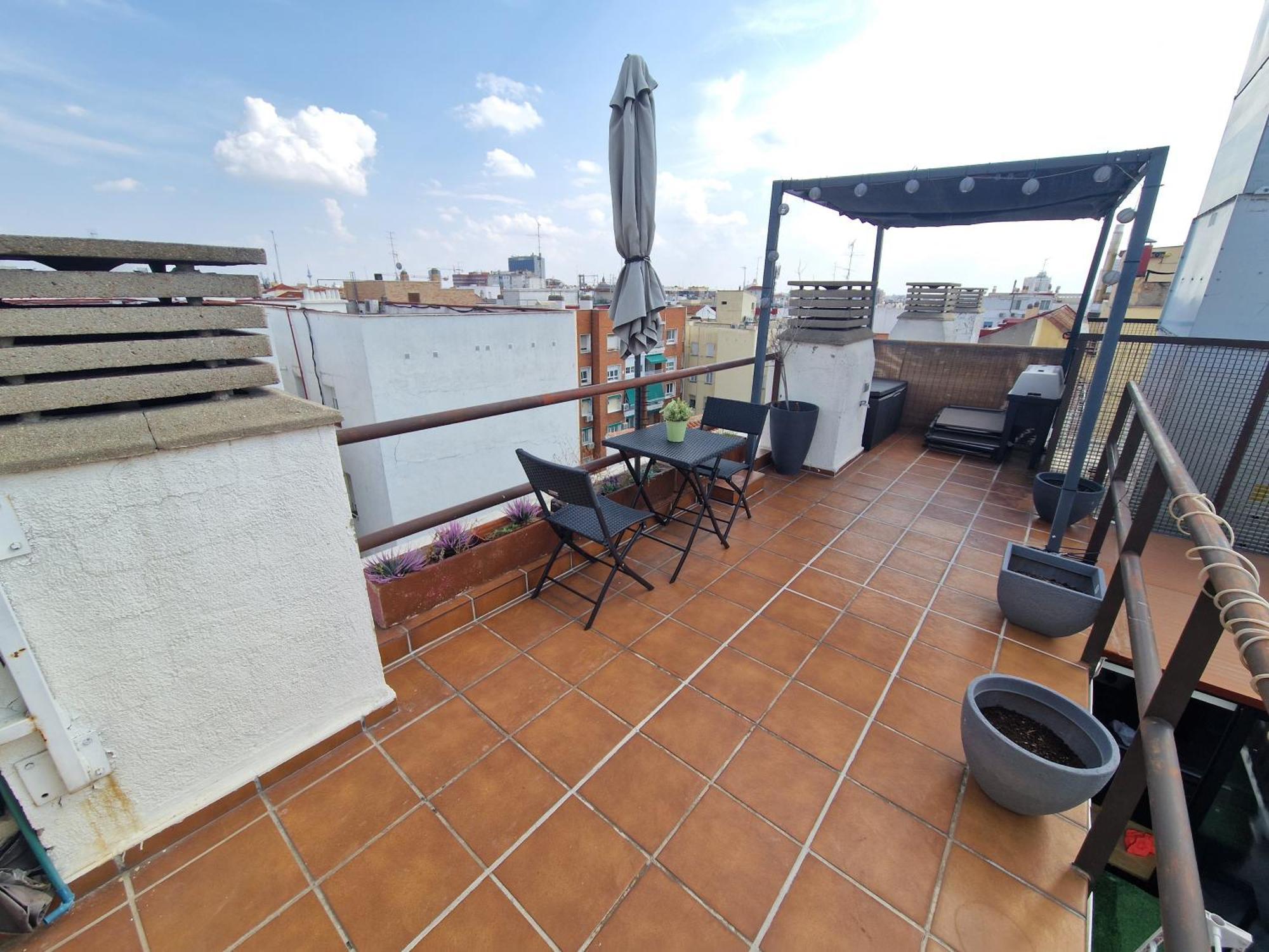 Estupendo Atico Triplex En Arapiles Apartamento Madri
