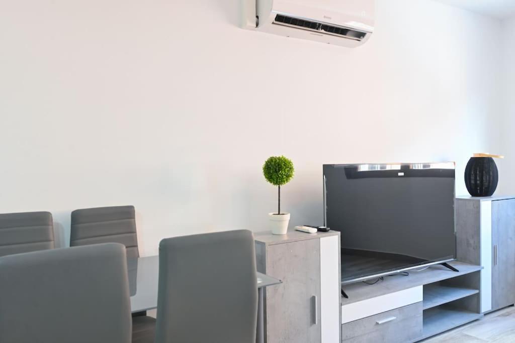For Acogedor Temporal De Un En Chamartin Mma322b Apartment *