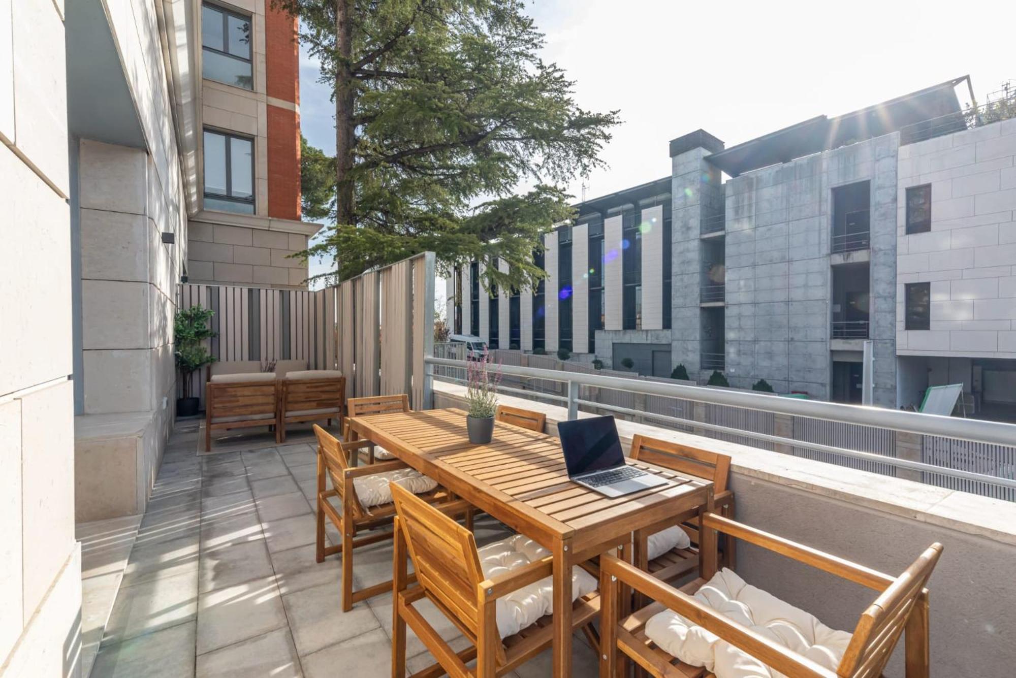 Avenida De San Luis 25, Design And Comfort In The True Style Of Madrid, Book Your Getaway Now! Madrid