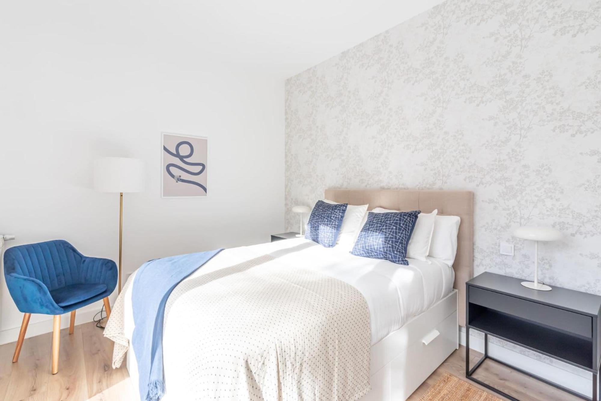 Avenida De San Luis 25, Design And Comfort In The True Style Of Madrid, Book Your Getaway Now! * Madrid