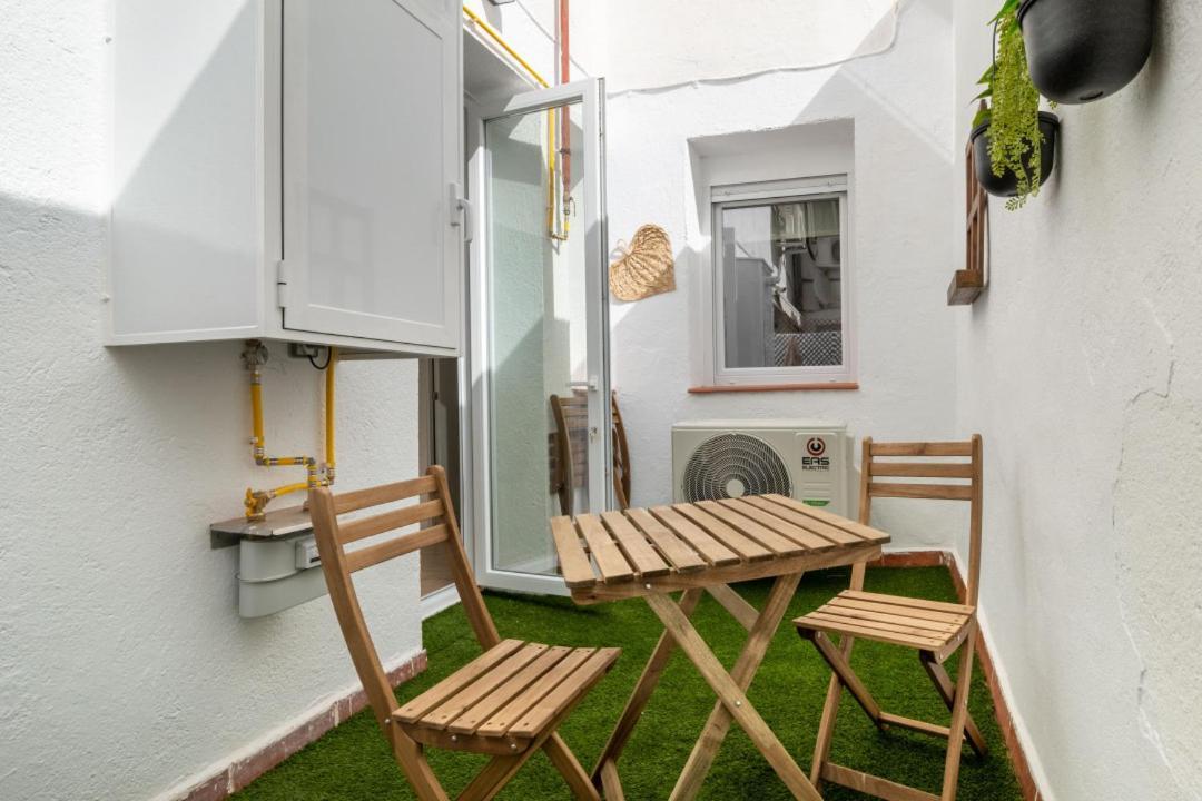 2 Bedrooms 2 Bathrooms Furnished - Retiro - Refurbished - Mintystay * Madri