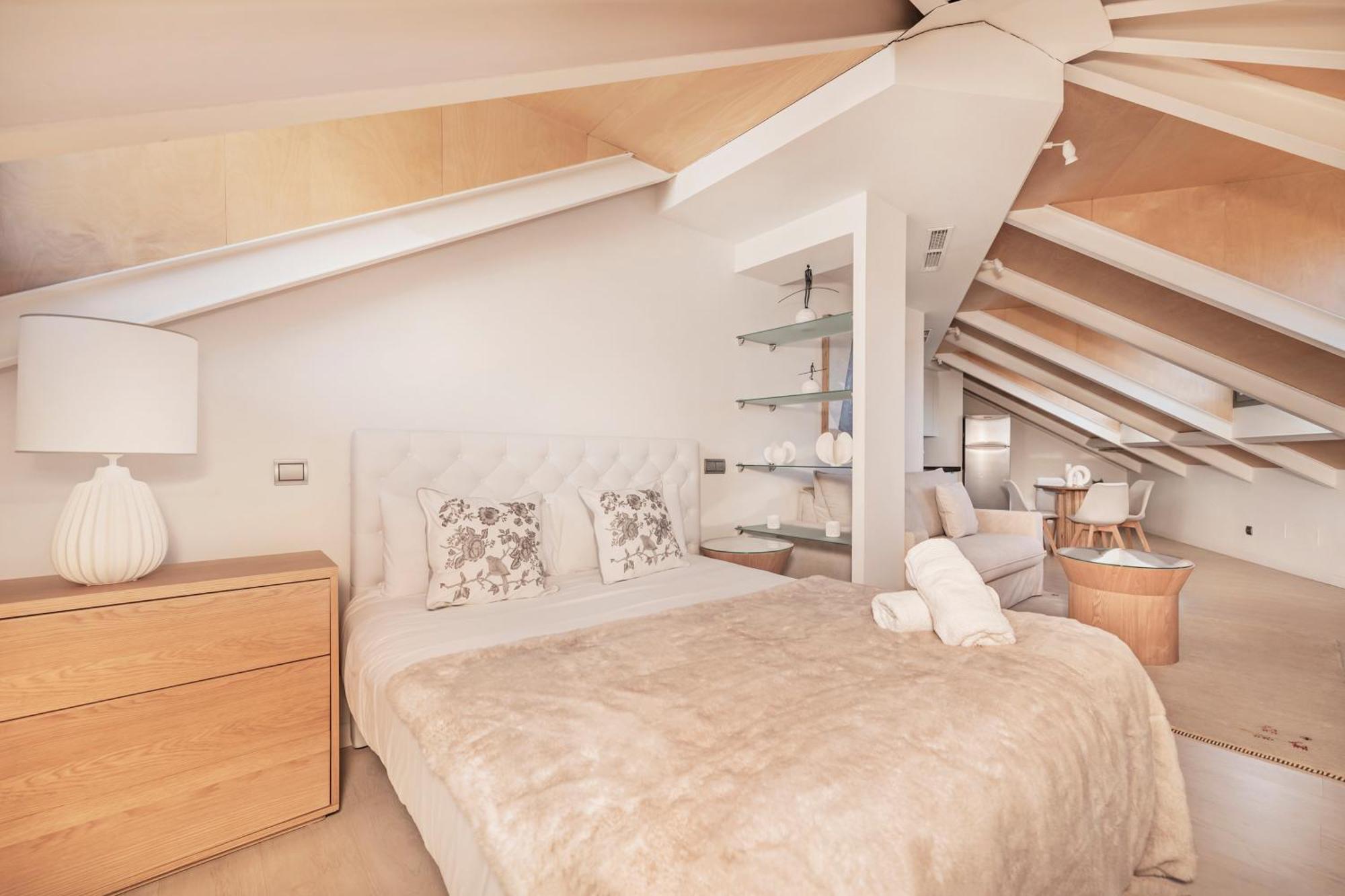 Luxury In Barrio Palacio Lejlighed *