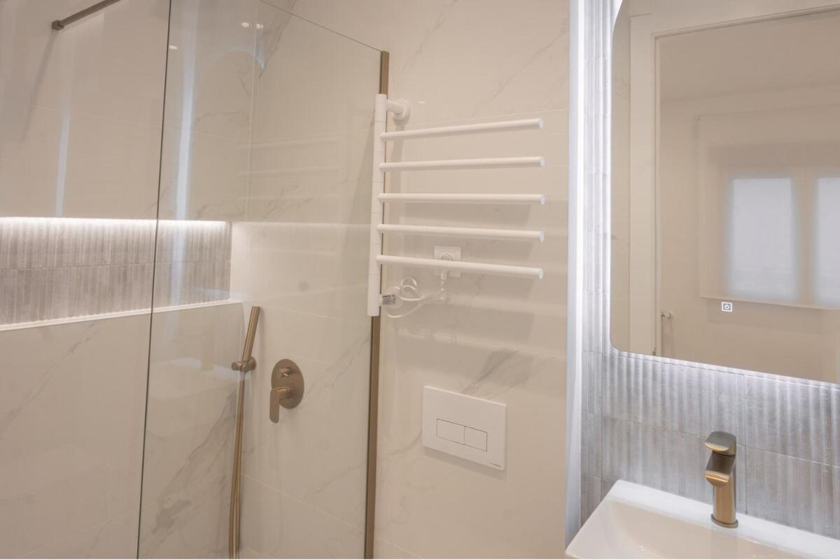 Spacious Centro Temporal Asb19 Apartment Madrid