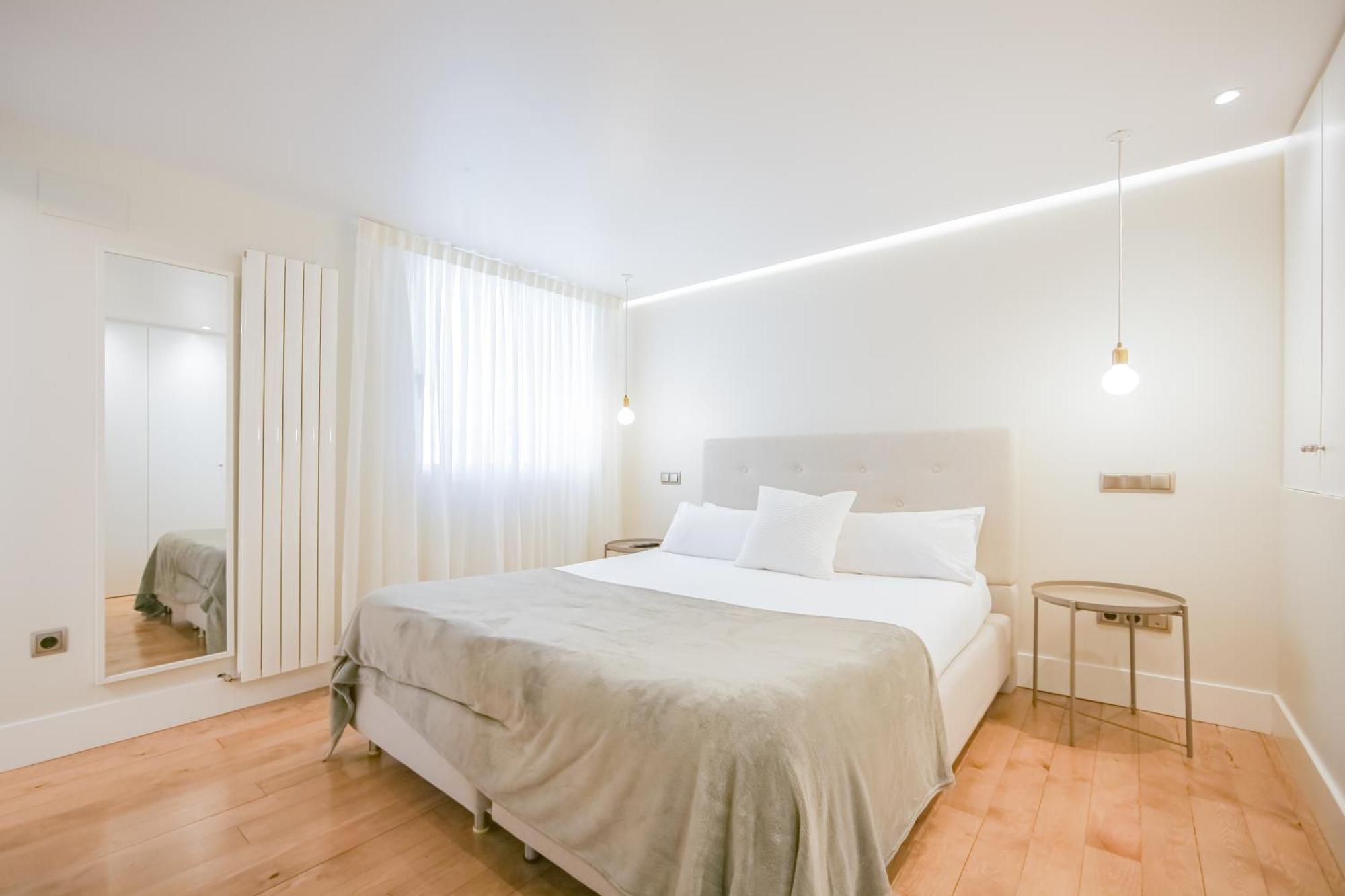Duplex De Lujo Junto Al Bernabeu Real Feriehus Madrid