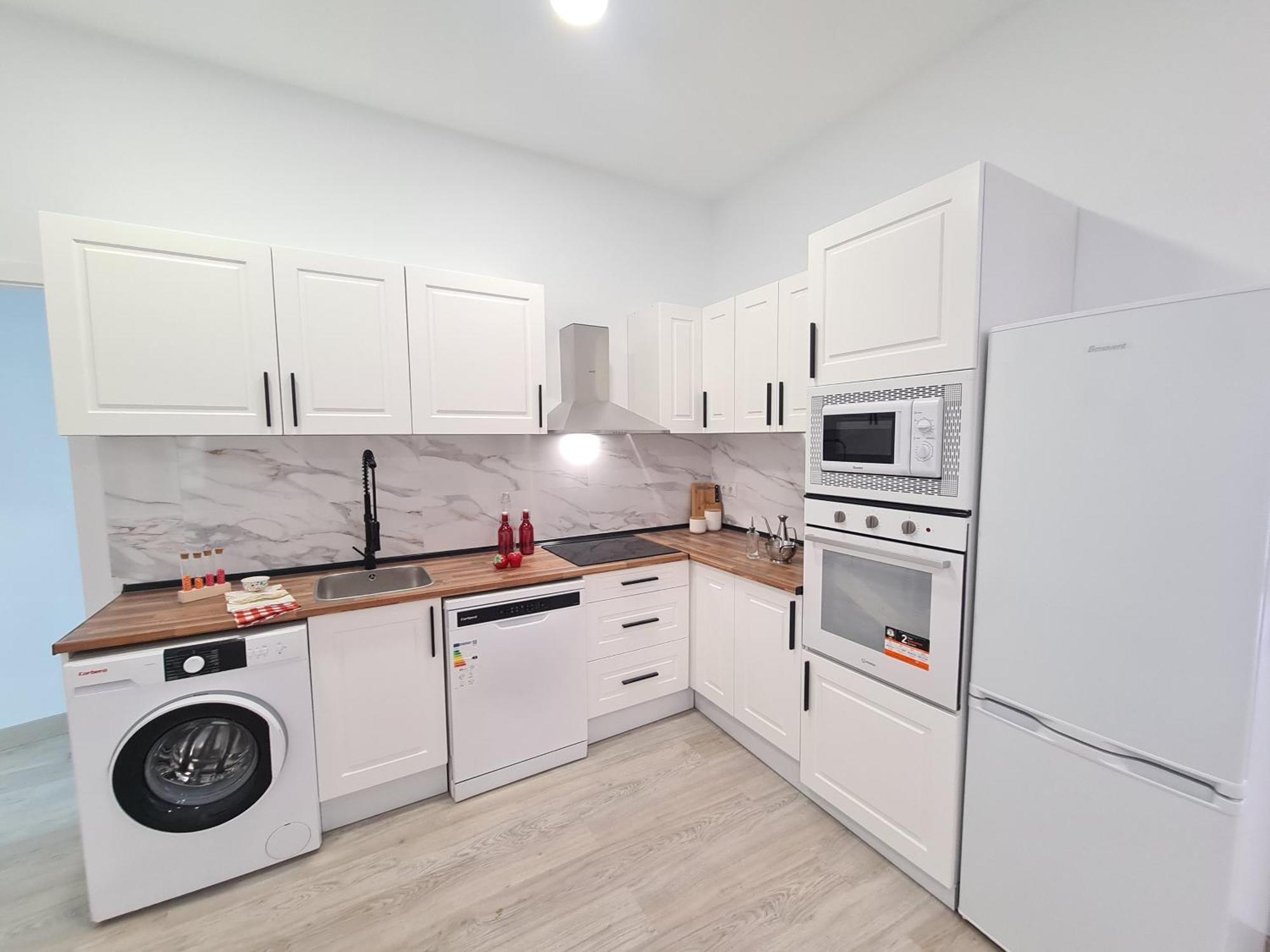 Apartment 3 - 3 Banos - 8pax - Linea 5 De Metro