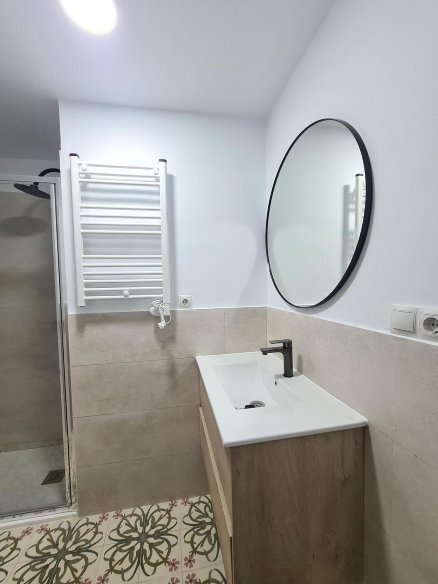 Apartment 3 - 3 Banos - 8pax - Linea 5 De Metro *