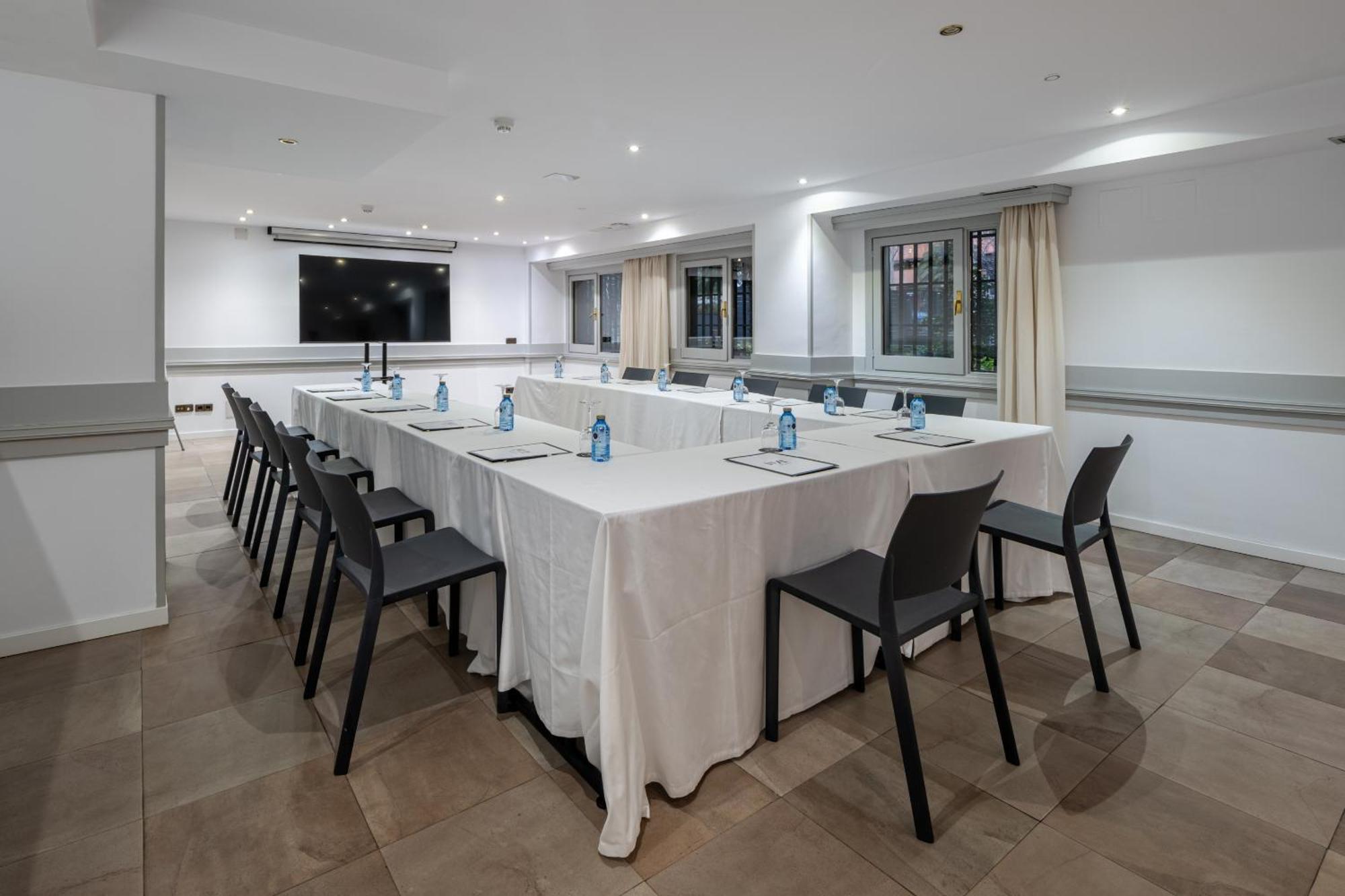 Luze Castellana Hotel 3*