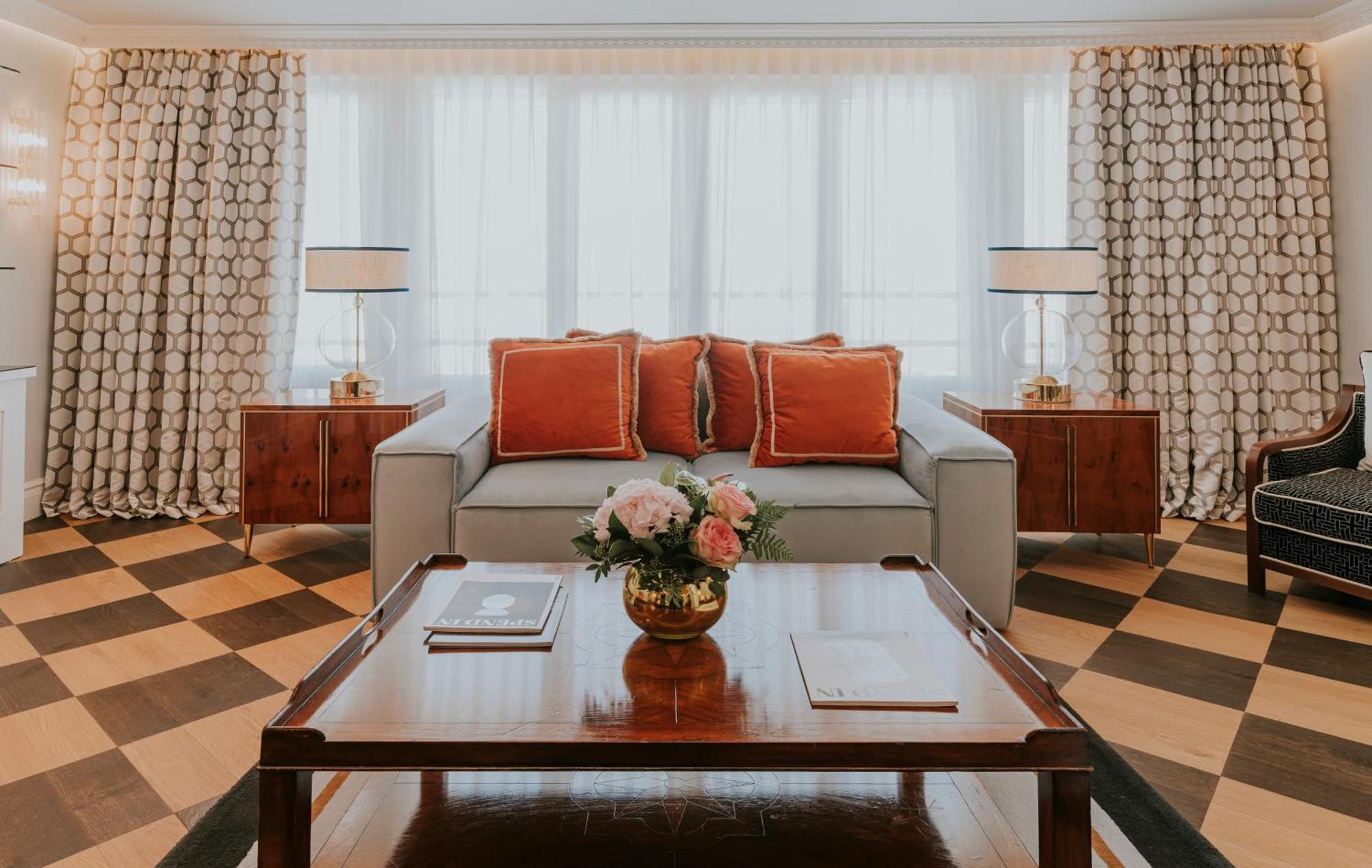 Hotel Wellington &