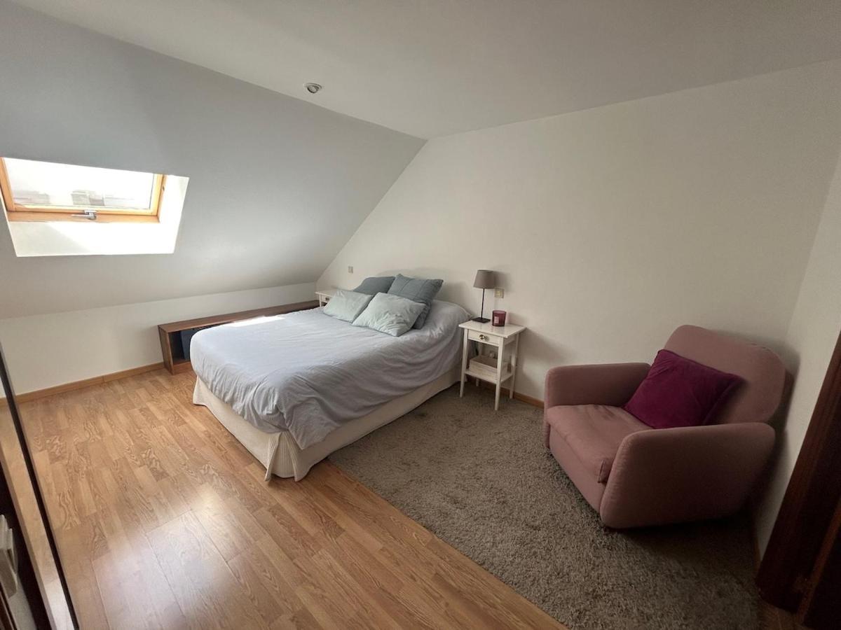 Spacious And Bright Penthouse With Terrace Apartment *