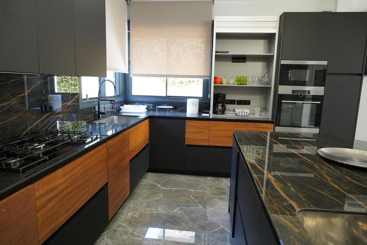 Complete Luxury House With Garden Feriehus *