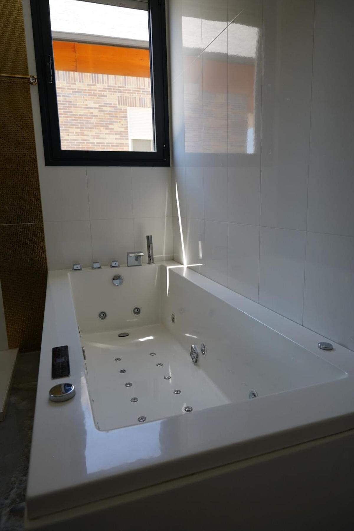 Holiday home Complete Luxury House With Garden *