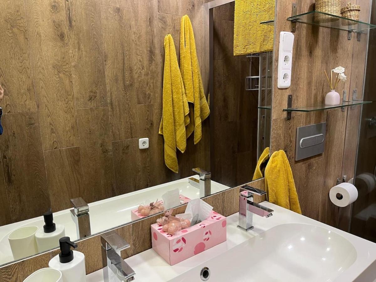 Apartment Charming 1 Bedroom In La Latina