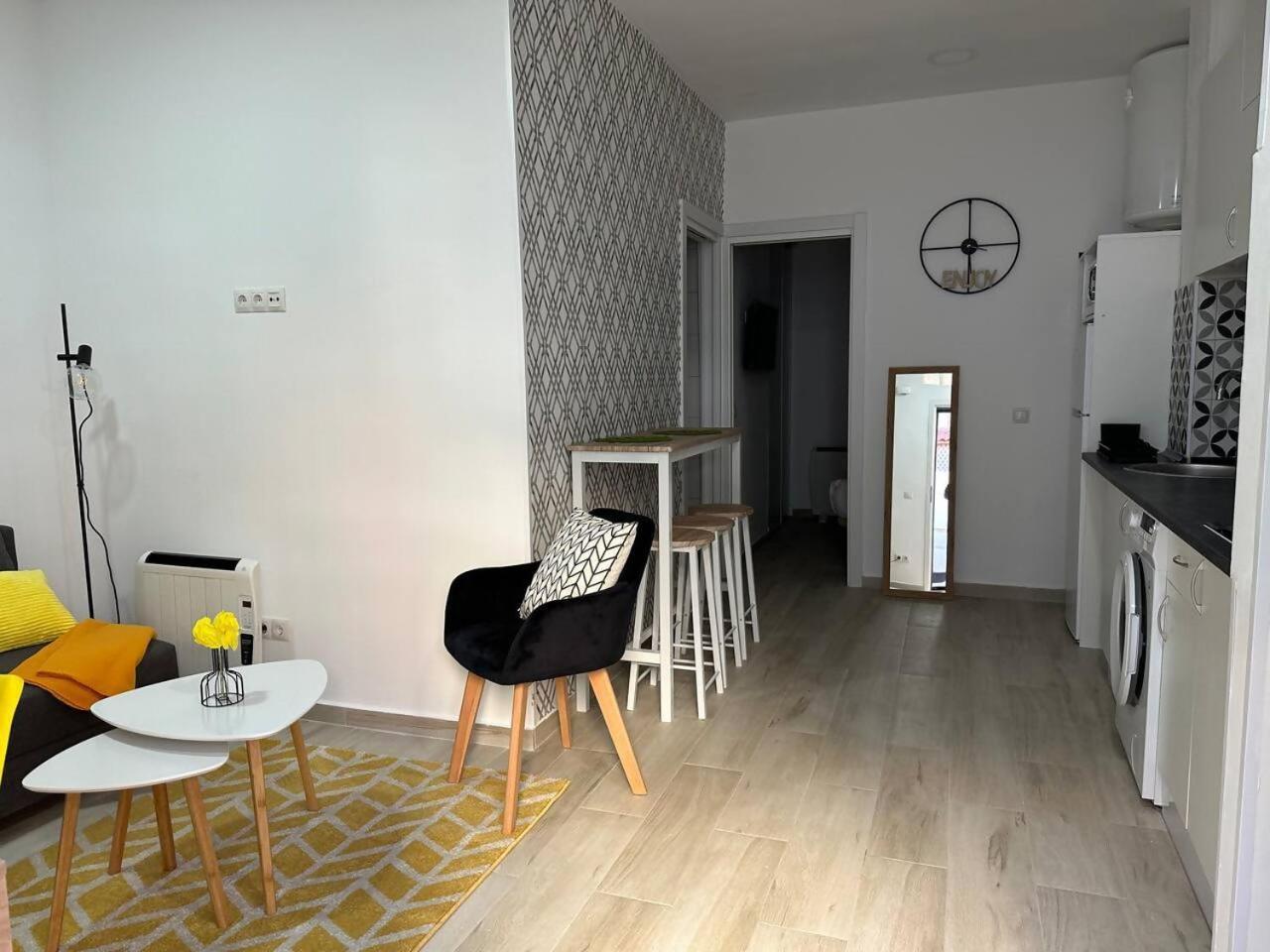 Riva 2 Apartment *