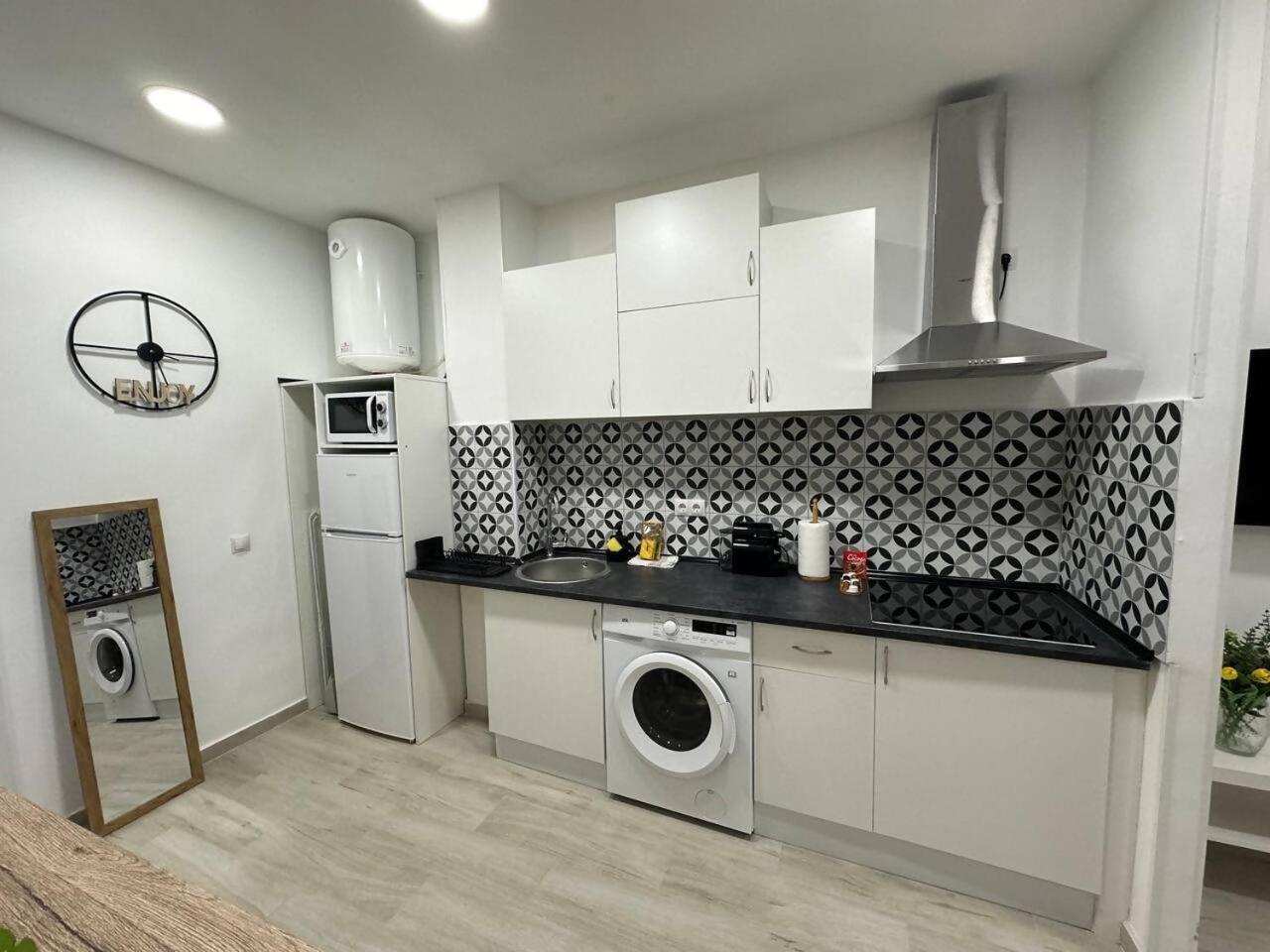 Riva 2 Apartment Madrid