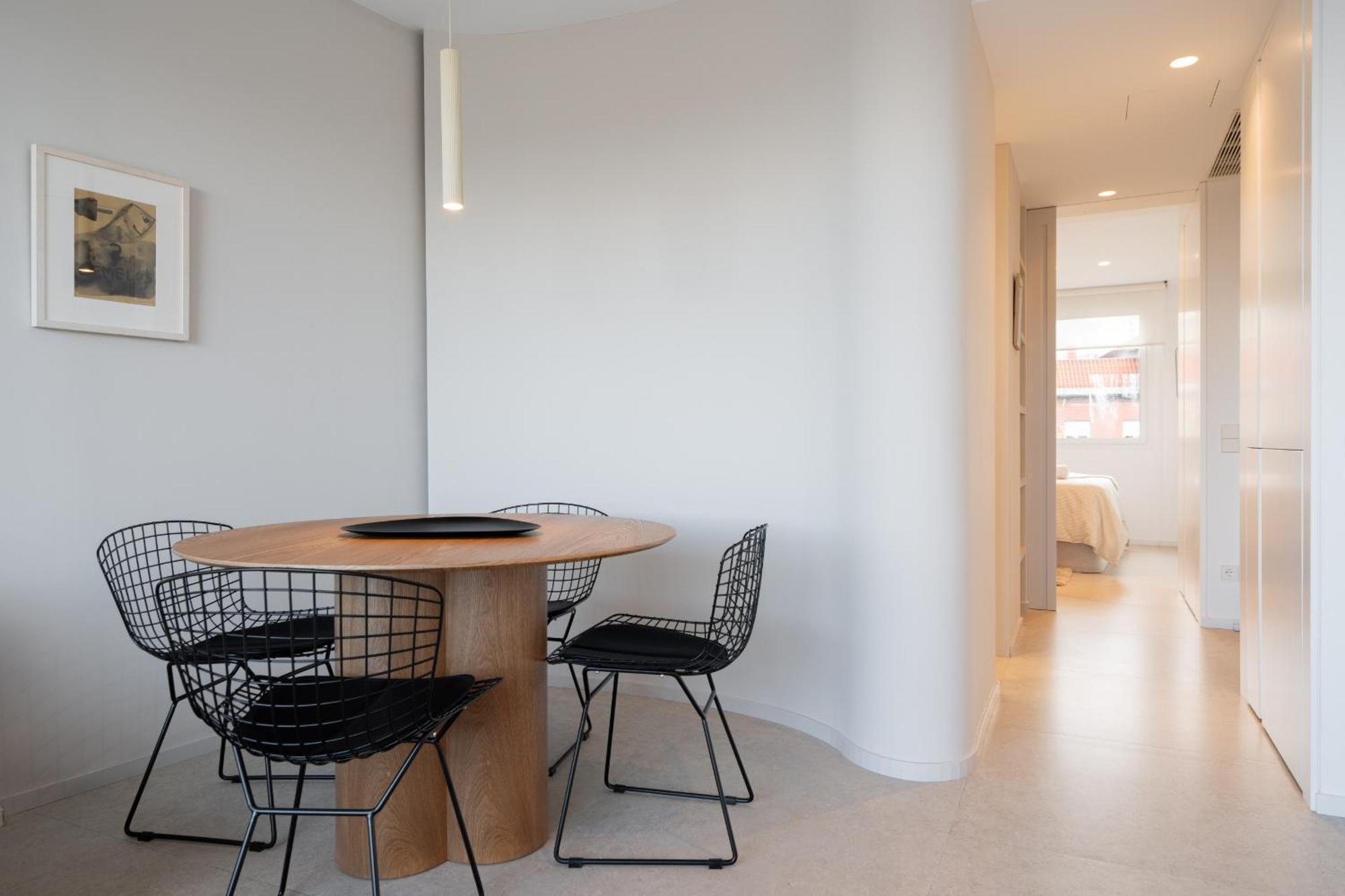 Atico Con Terraza De Diseno En El Corazon De La Latina Alquiler Temporal Apartment *