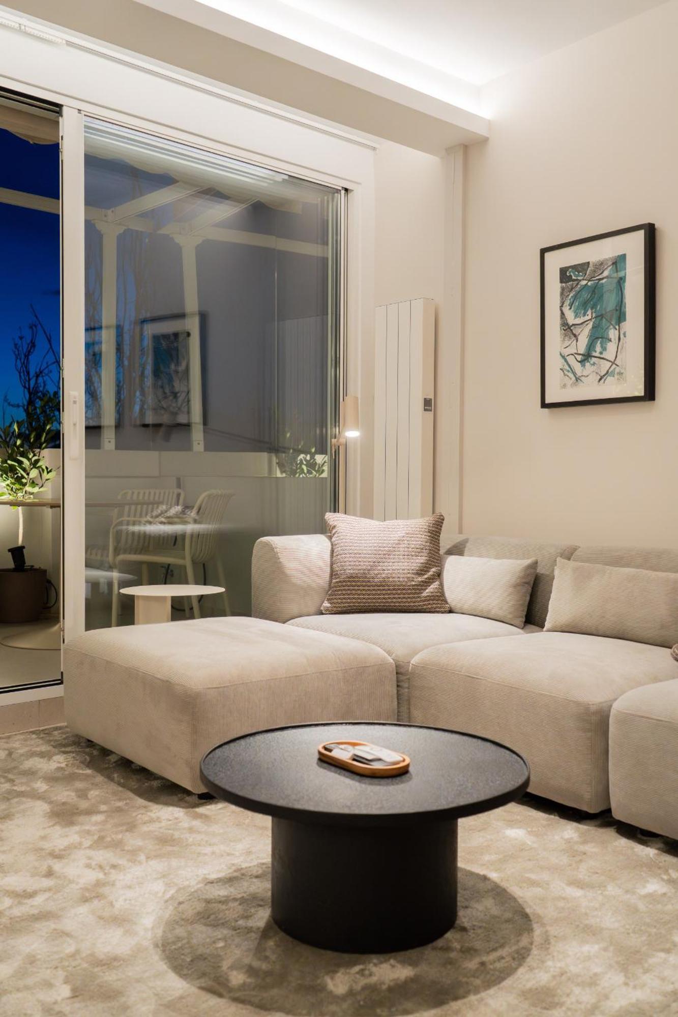 Apartment Atico Con Terraza De Diseno En El Corazon De La Latina Alquiler Temporal *