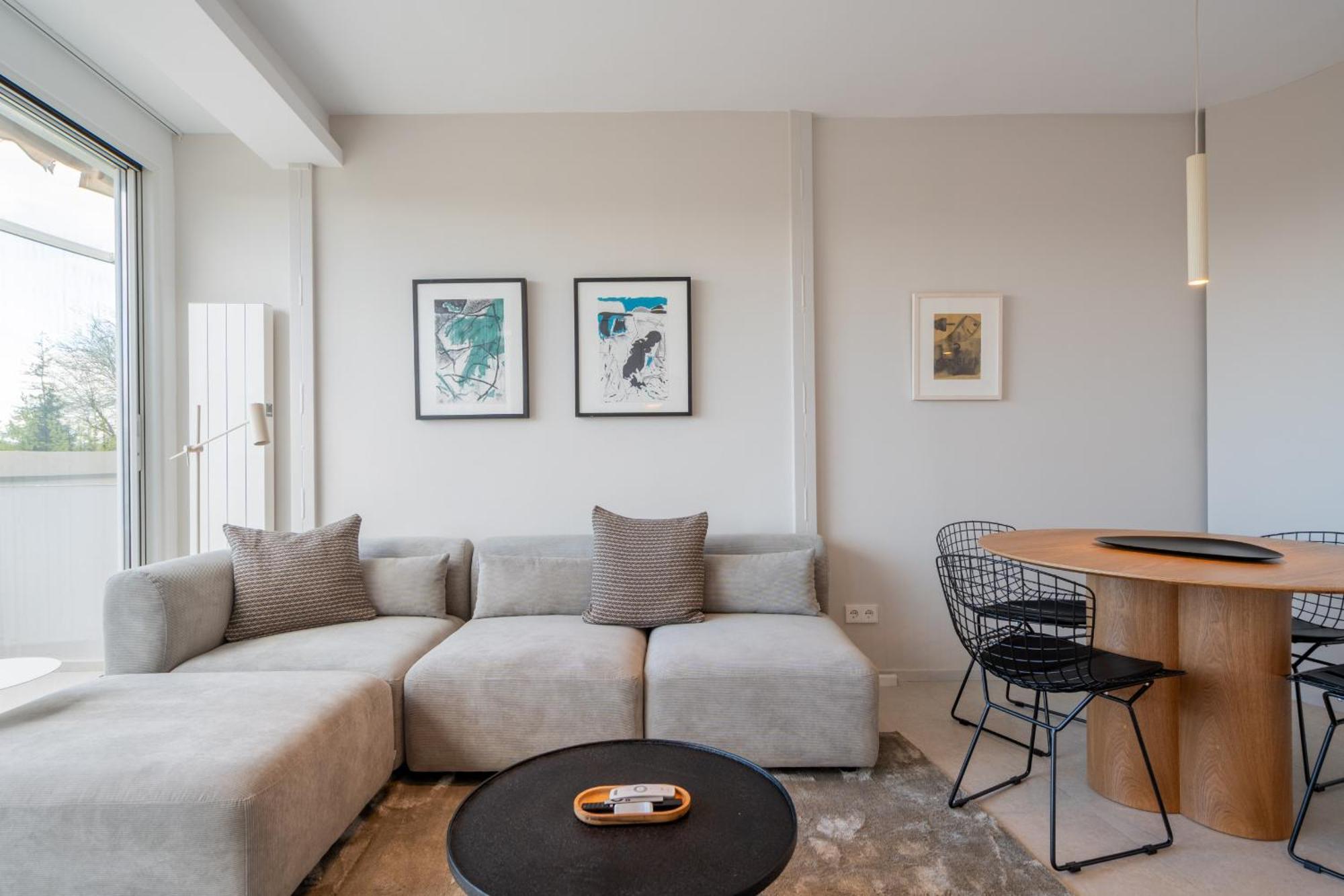 Atico Con Terraza De Diseno En El Corazon De La Latina Alquiler Temporal Apartment