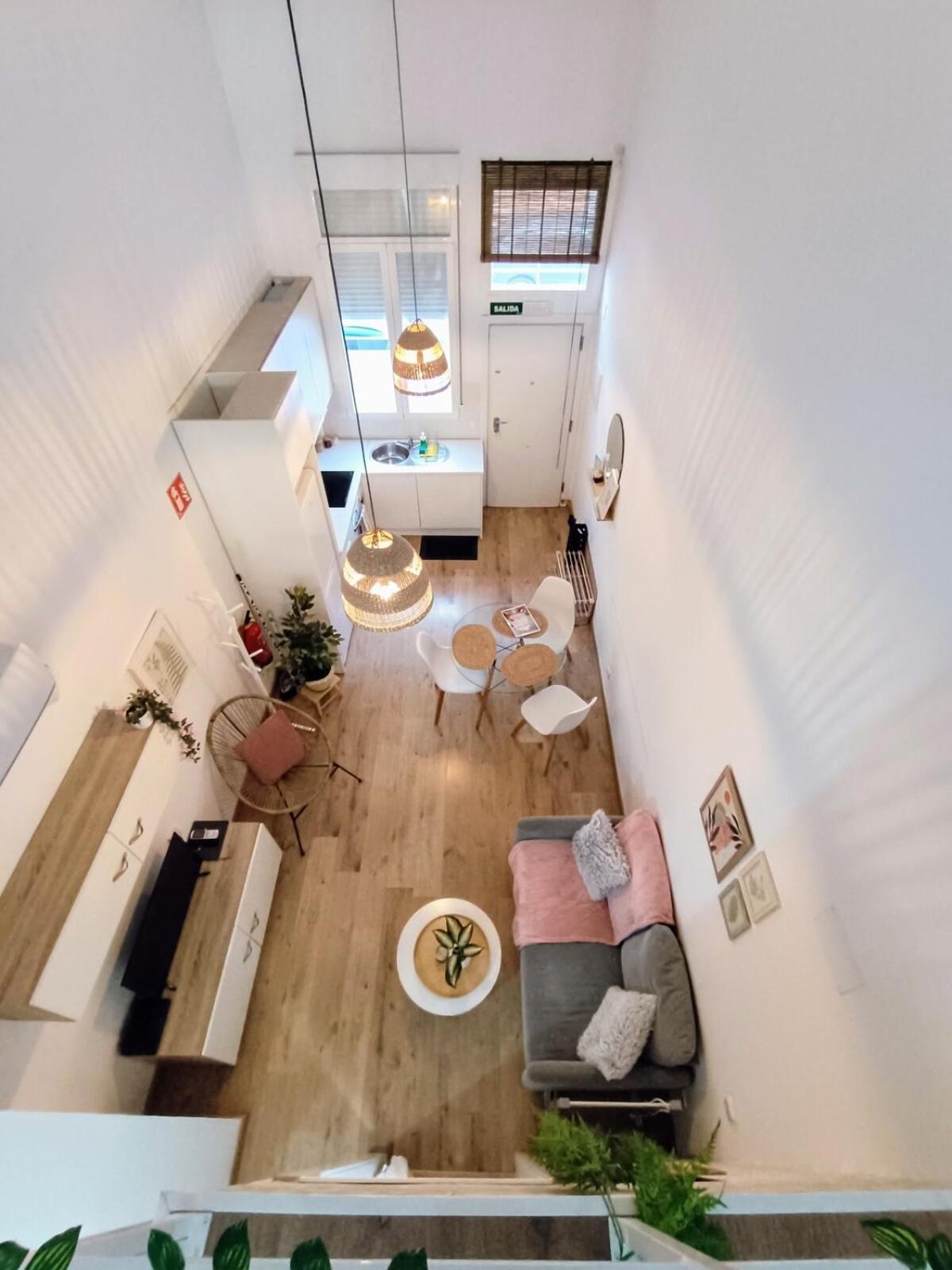 Cute Loft, 6 Metro Stops From Downtown, Ac & Wifi Apartamento *